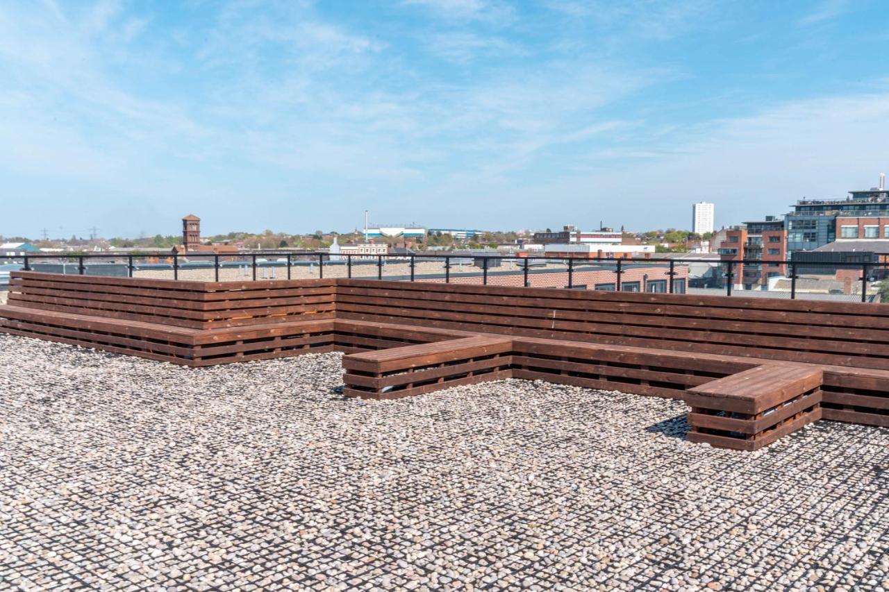 Maevela Apartments - Huge 7Ft Emperor Luxury 2 Bed Apartment - With Parking - New Build - City Centre, Digbeth - Rooftop Terrace - Ps4 & Smart Tv'S Birmingham Esterno foto