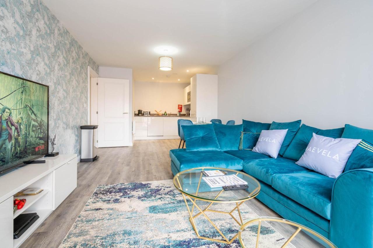 Maevela Apartments - Huge 7Ft Emperor Luxury 2 Bed Apartment - With Parking - New Build - City Centre, Digbeth - Rooftop Terrace - Ps4 & Smart Tv'S Birmingham Esterno foto