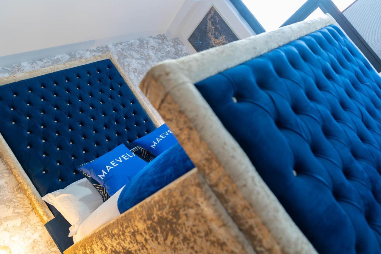Maevela Apartments - Huge 7Ft Emperor Luxury 2 Bed Apartment - With Parking - New Build - City Centre, Digbeth - Rooftop Terrace - Ps4 & Smart Tv'S Birmingham Esterno foto